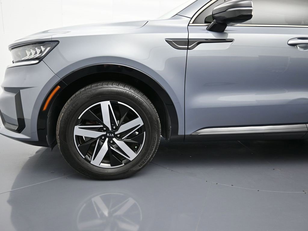 Used 2021 Kia Sorento S image 10