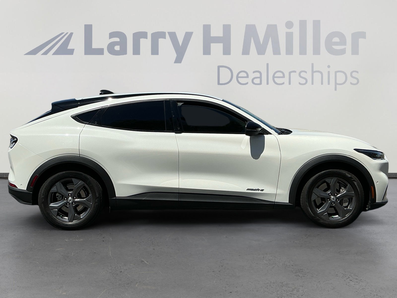 Used 2023 Ford Mustang Mach-E Select RWD image 6