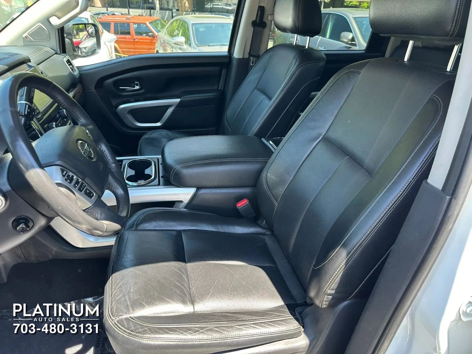 Used 2017 Nissan Titan SL RWD image 13