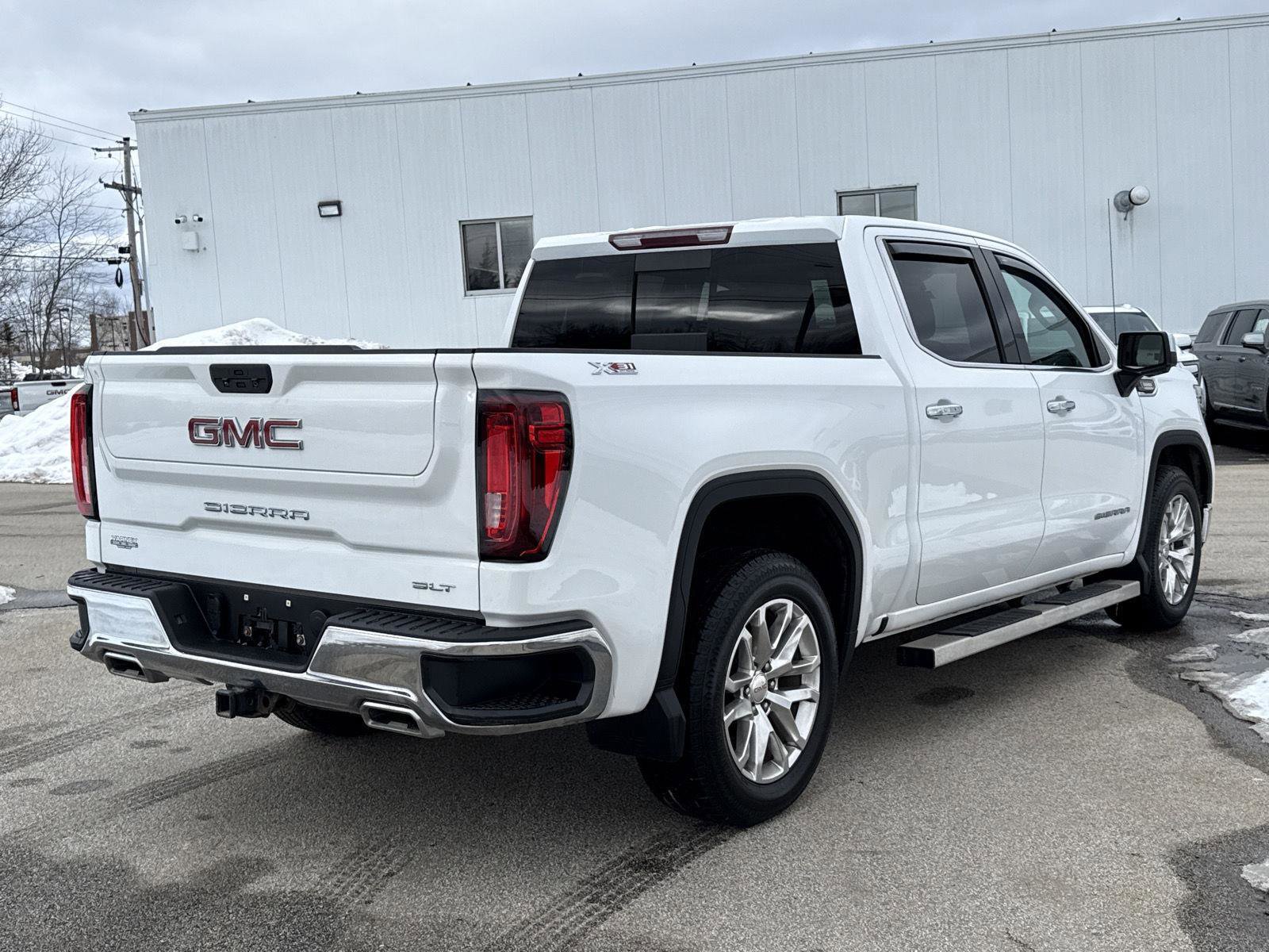 Used 2021 GMC Sierra 1500 SLT w/ SLT Convenience Package image 8