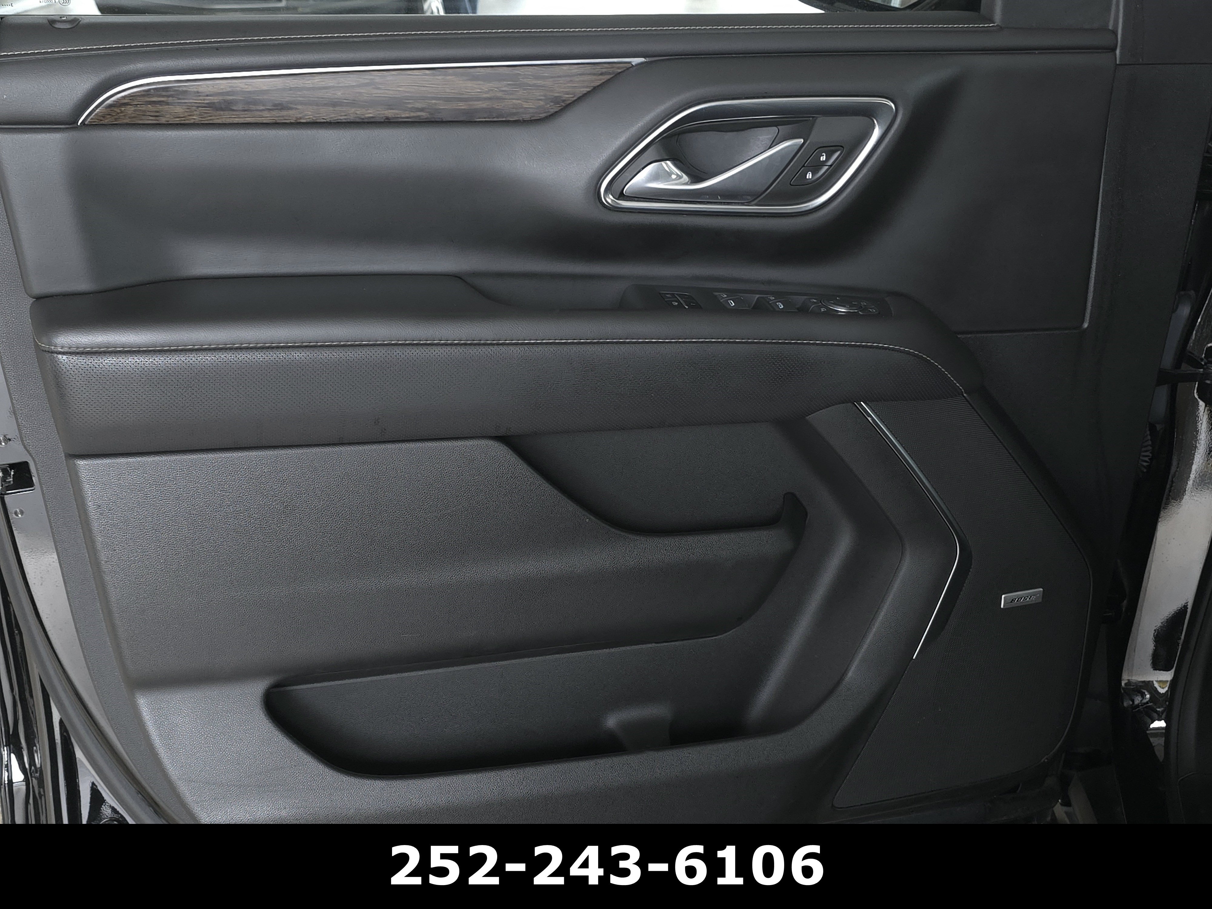 Used 2023 Chevrolet Tahoe Premier AWD/4WD image 29