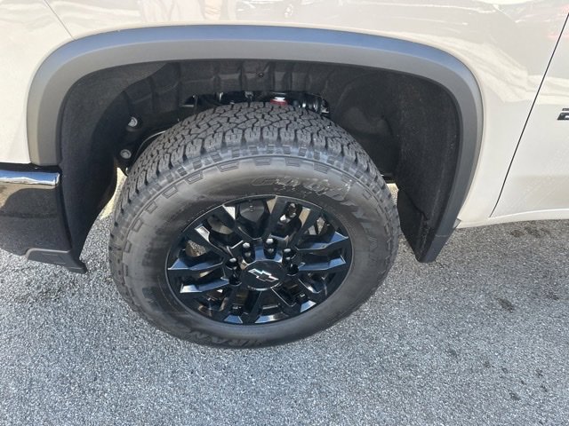 New 2026 Chevrolet Silverado 2500 Custom w/ Custom Value Package image 10