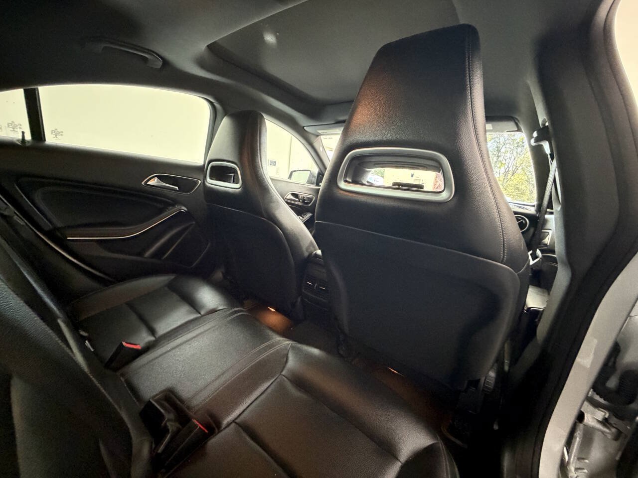 Used 2016 Mercedes-Benz CLA 250 4MATIC image 19