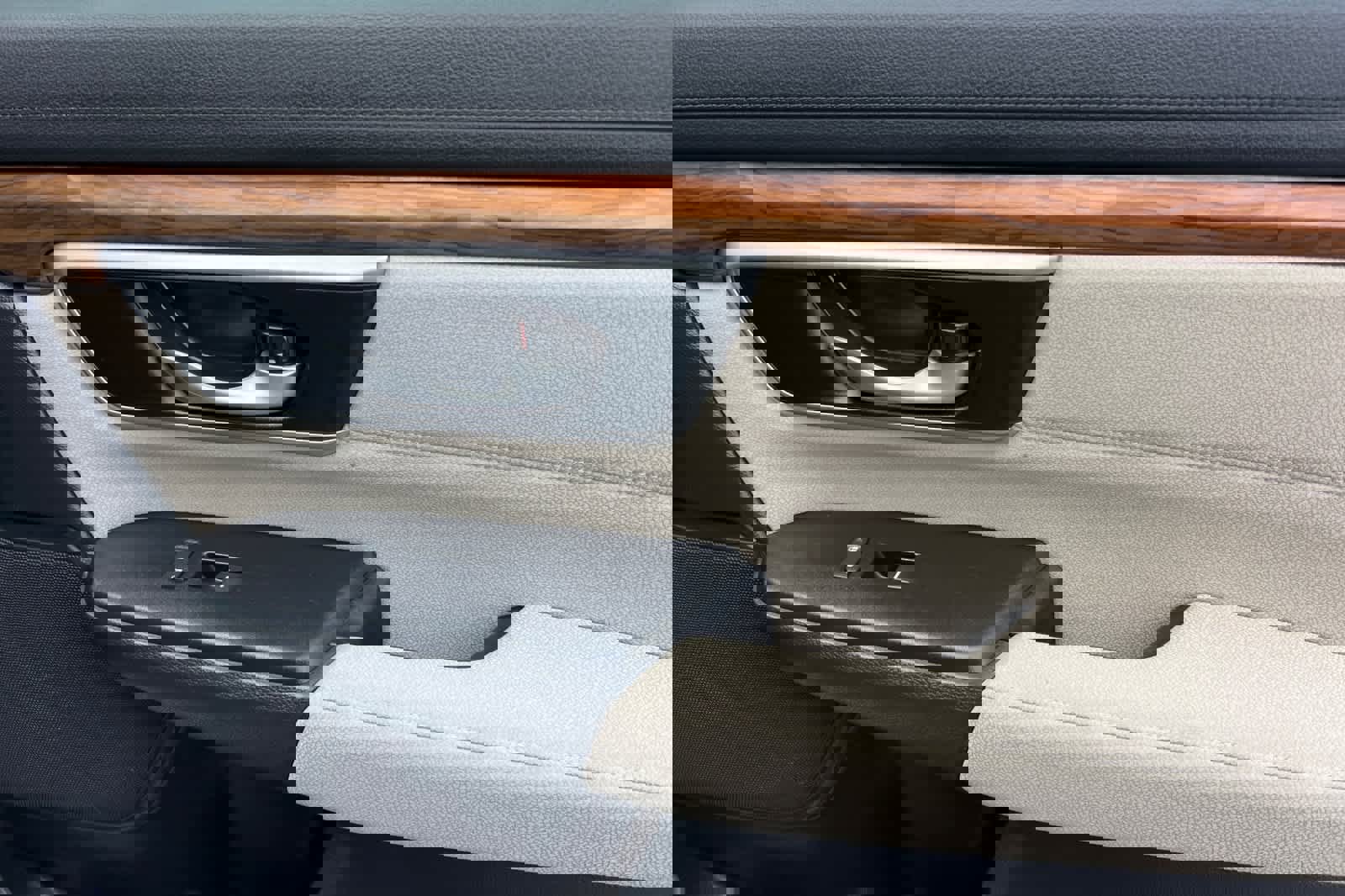 Used 2021 Honda CR-V EX image 19