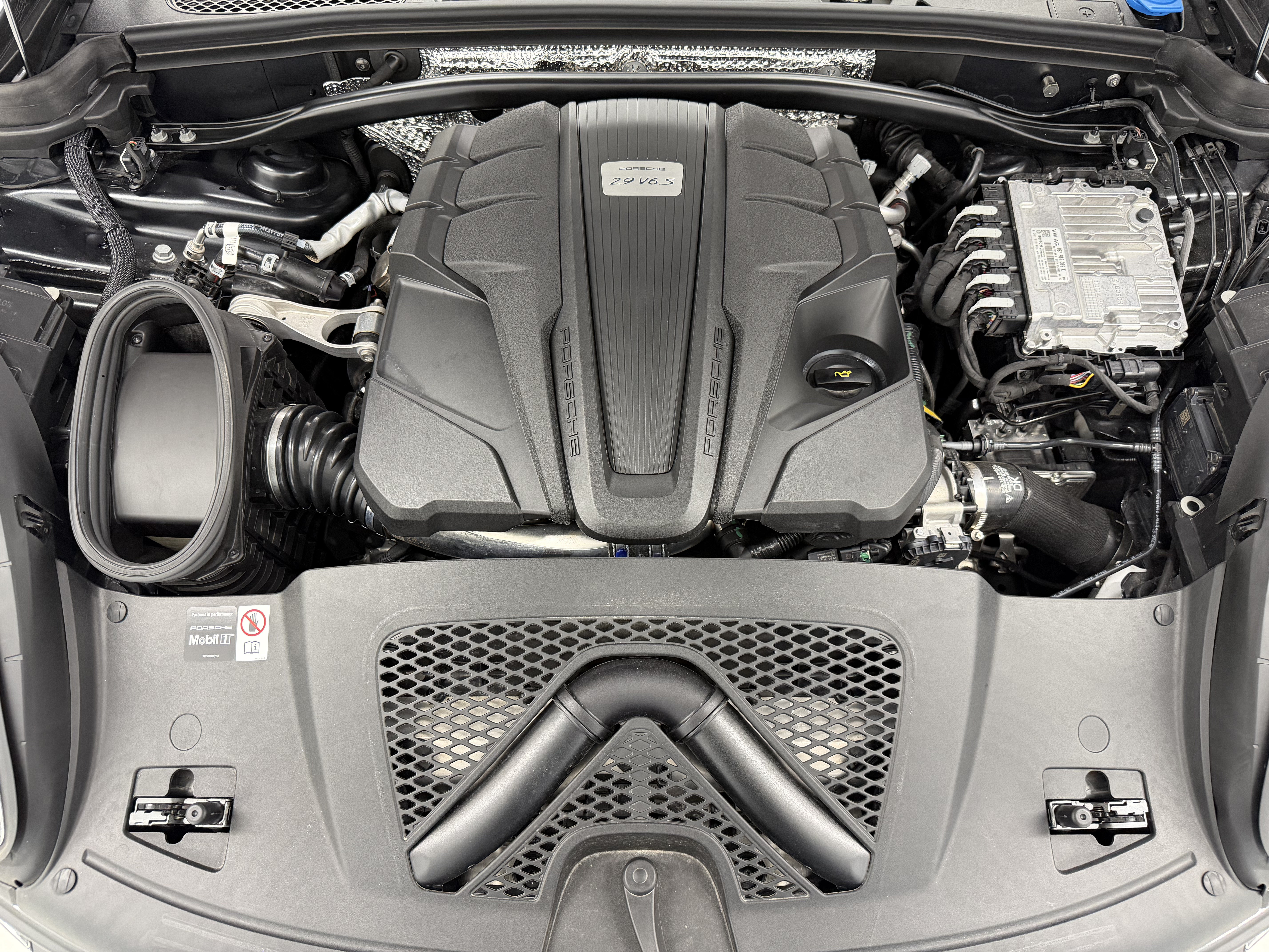 Certified 2026 Porsche Macan S AWD/4WD image 62