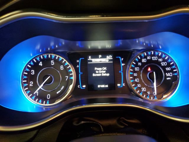 Used 2017 Chrysler 200 Limited Platinum w/ Comfort & Convenience Group image 16