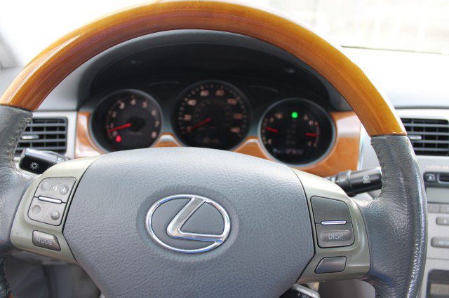 Used 2005 Lexus ES 330 FWD image 23