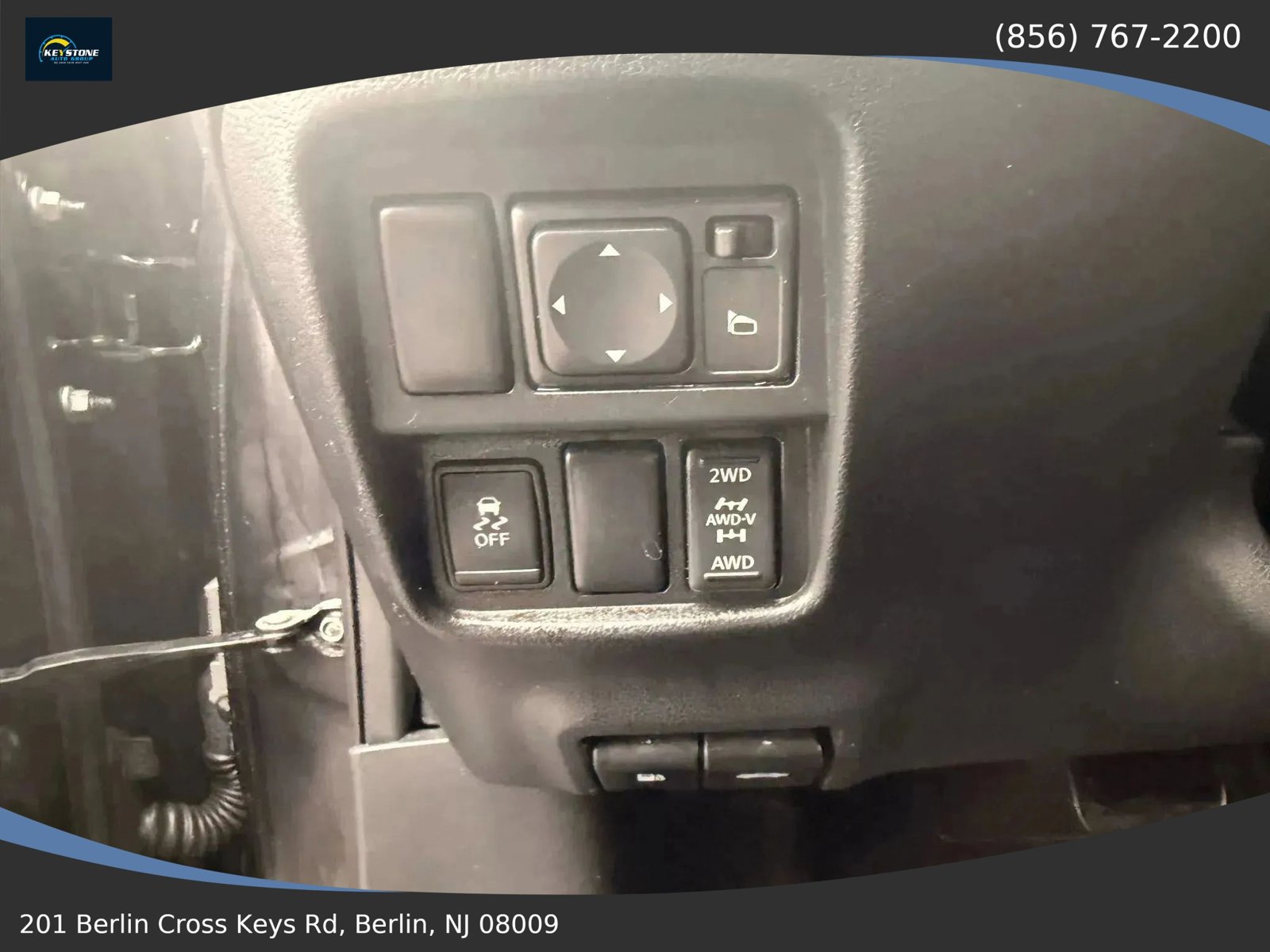 Used 2011 Nissan Juke SL w/ Sport Pkg image 16