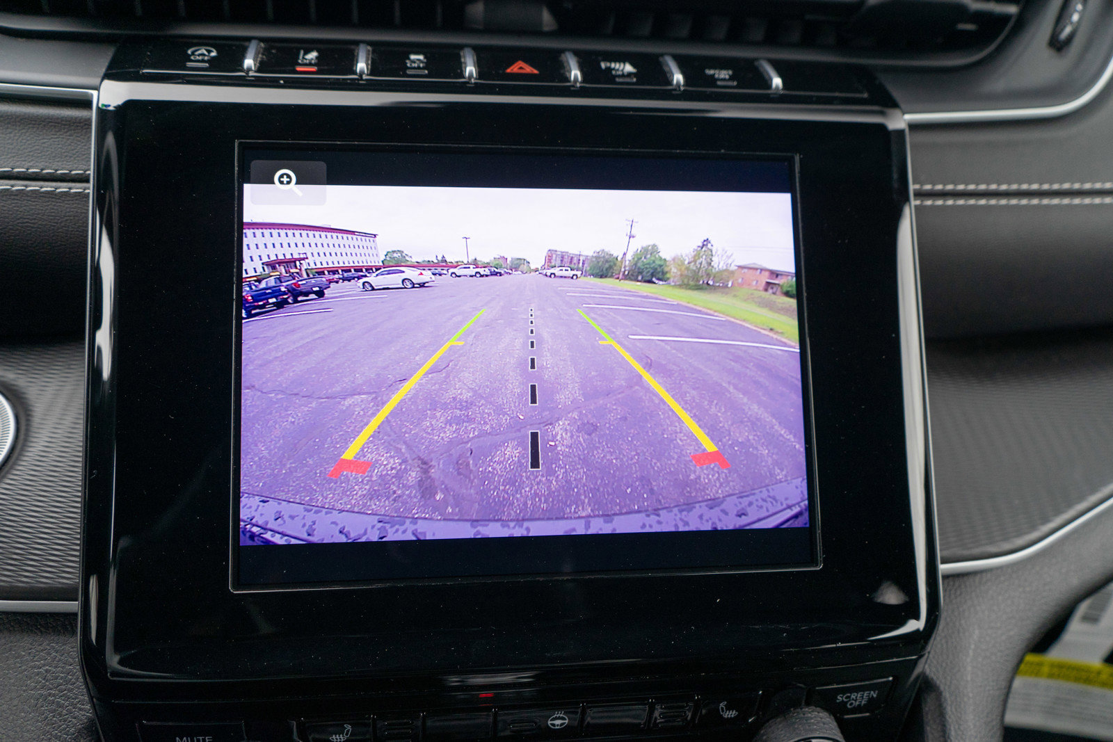 Used 2024 Jeep Grand Cherokee Altitude AWD/4WD image 19