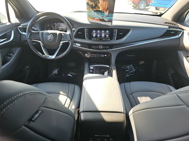 Used 2024 Buick Enclave Premium image 11
