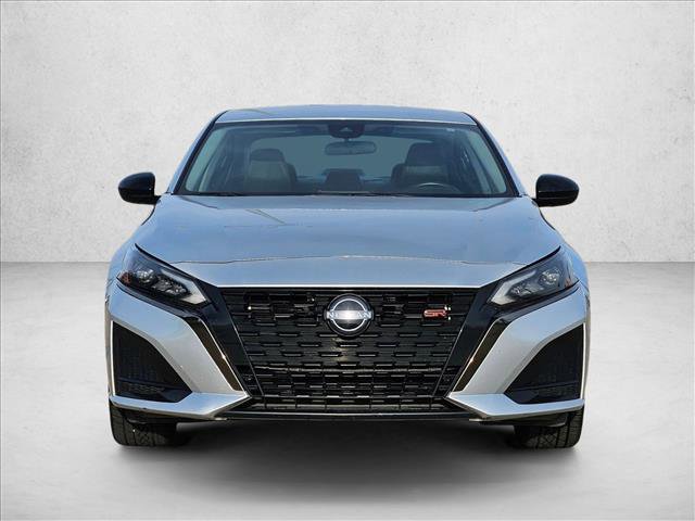 Used 2024 Nissan Altima 2.5 SR video 2