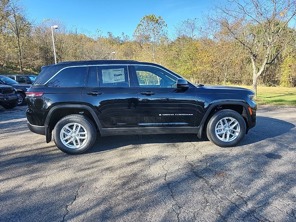 New 2025 Jeep Grand Cherokee Laredo X w/ Luxury Tech Group I image 2