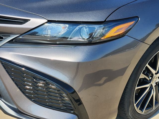 Used 2023 Toyota Camry SE FWD image 9