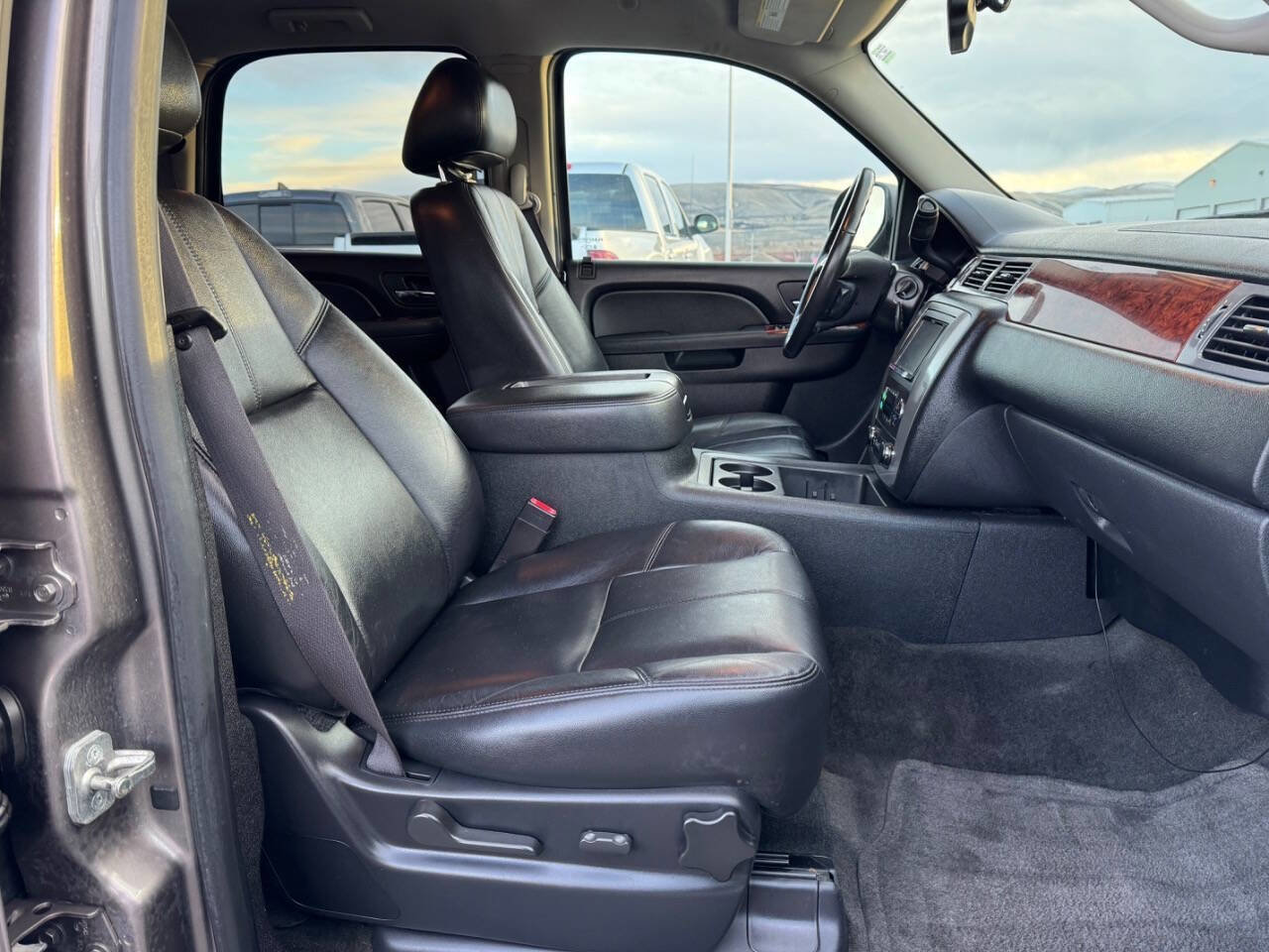 Used 2013 GMC Yukon SLT AWD/4WD image 9