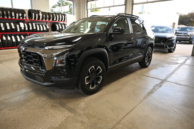 Used 2025 Chevrolet Equinox ACTIV w/ Safety and Technology Package AWD/4WD image 8