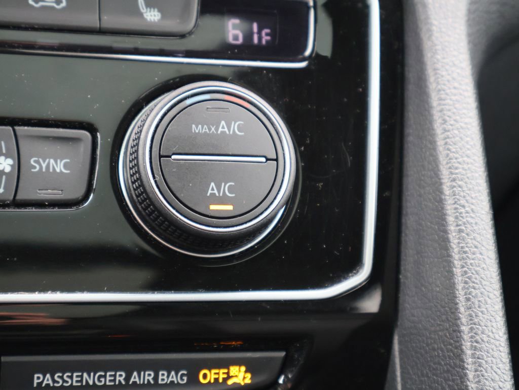 Certified 2022 Volkswagen Atlas Cross Sport SEL R-Line image 35