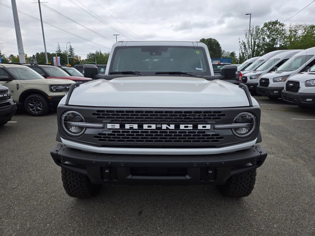 New 2025 Ford Bronco Badlands image 2