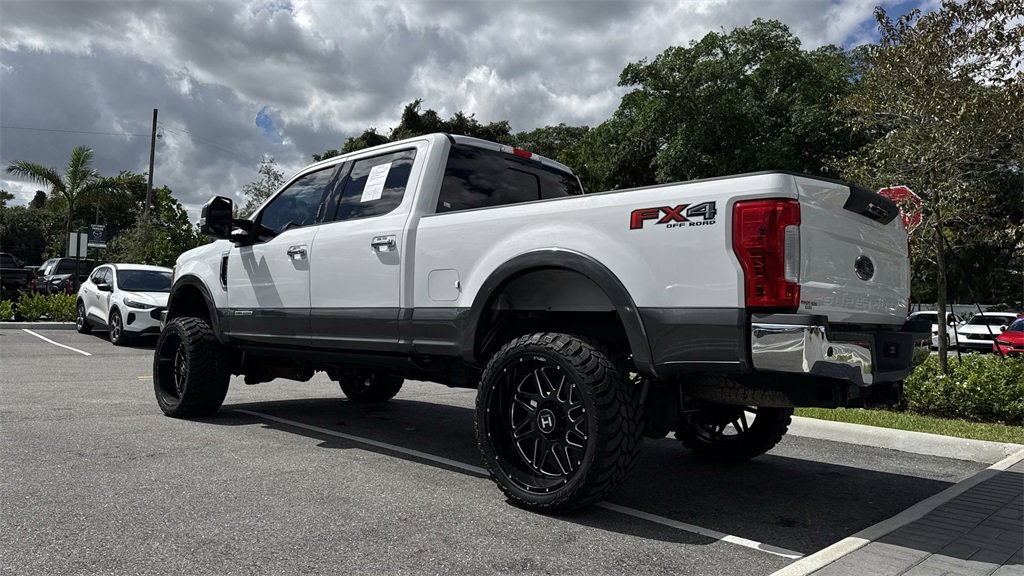 Used 2017 Ford F350 Lariat w/ Chrome Package image 27