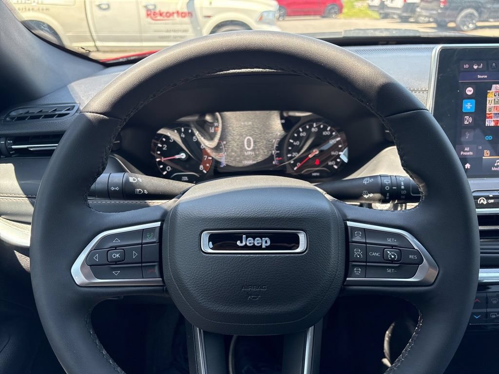 Used 2023 Jeep Compass Limited AWD/4WD image 21