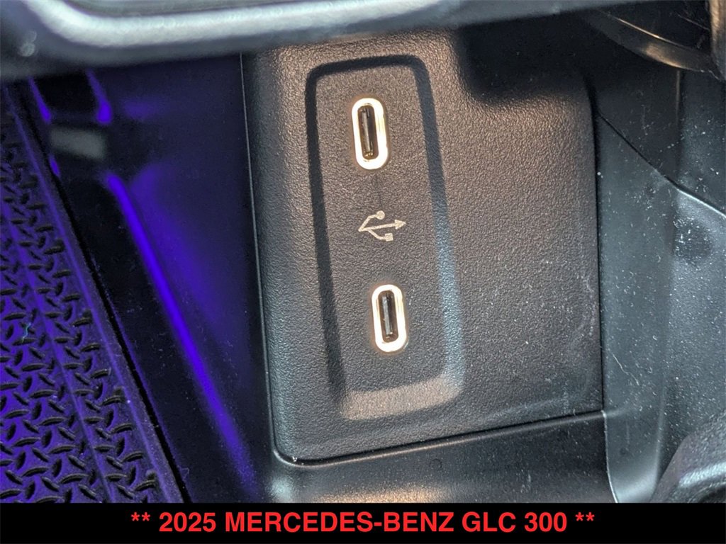 Used 2025 Mercedes-Benz GLC 300 GLC 300 image 10