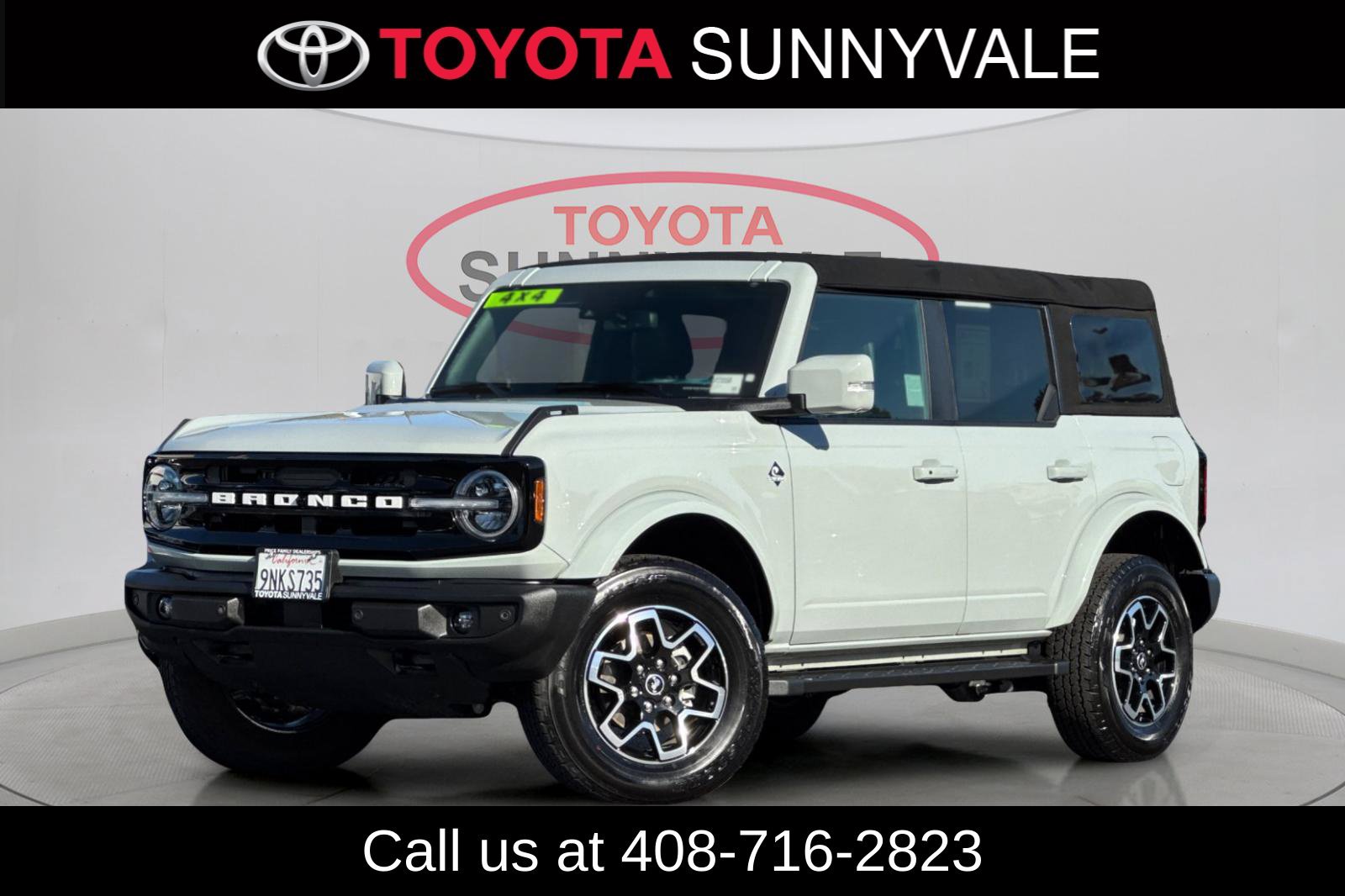 Used 2024 Ford Bronco Outer Banks AWD/4WD image 2