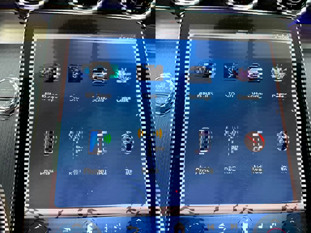 Used 2024 Mercedes-Benz C 300 Sedan image 9