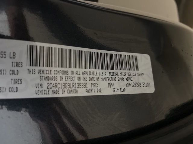 Used 2020 Chrysler Pacifica Touring-L FWD image 23