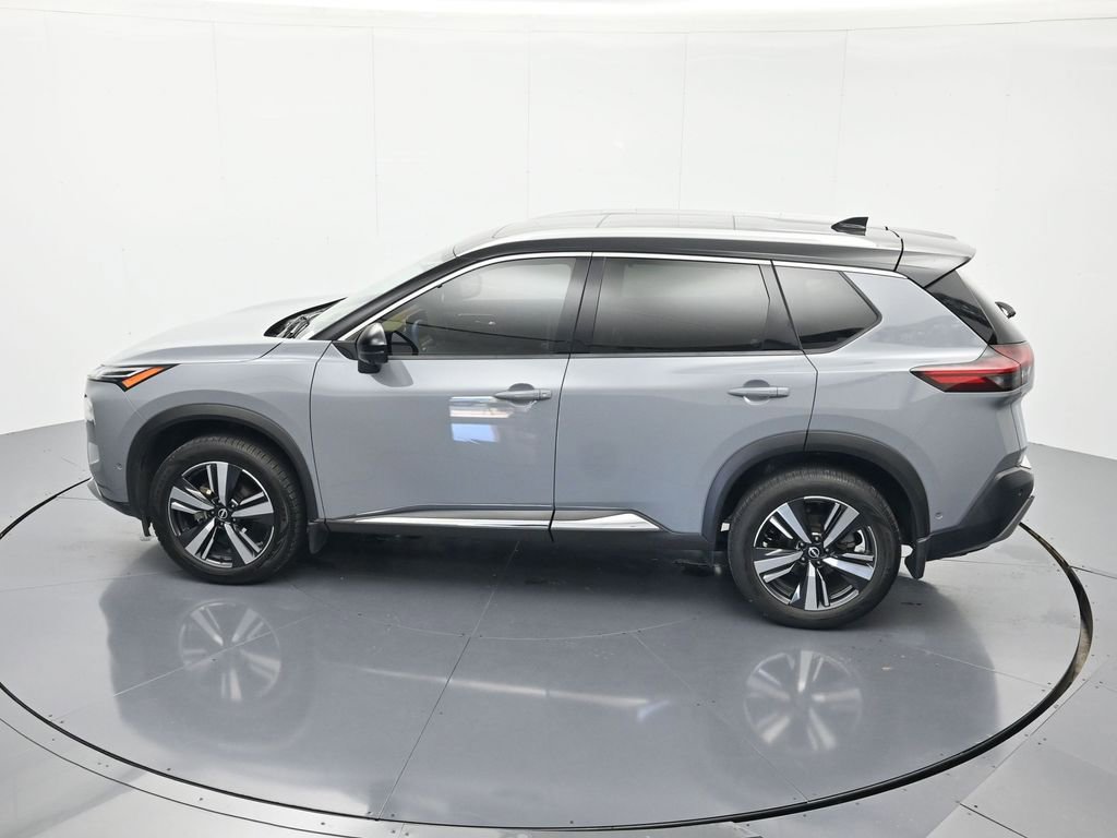 Used 2022 Nissan Rogue Platinum w/ Head-Up Display Package FWD image 35