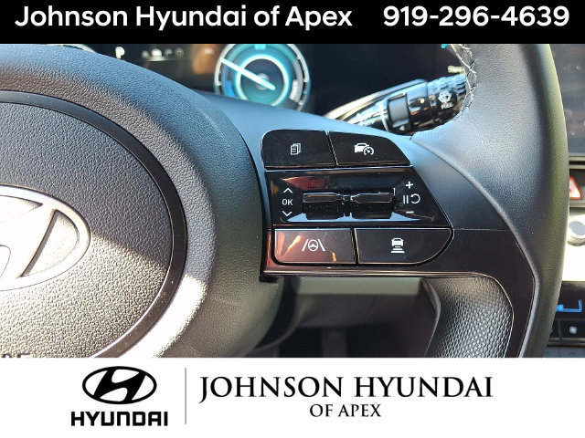Certified 2024 Hyundai Elantra Limited FWD image 21