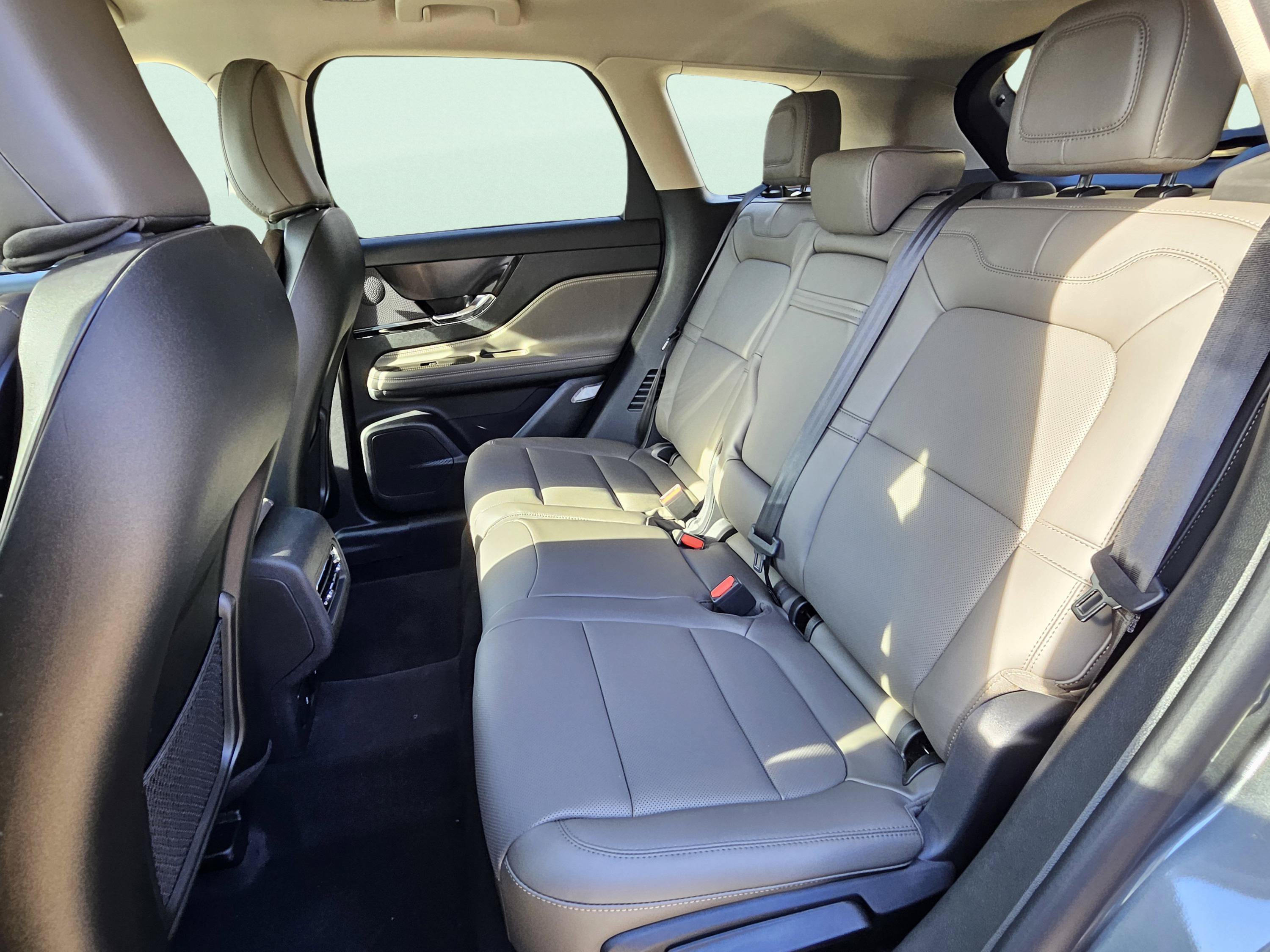 New 2026 Lincoln Corsair Premiere AWD/4WD image 24