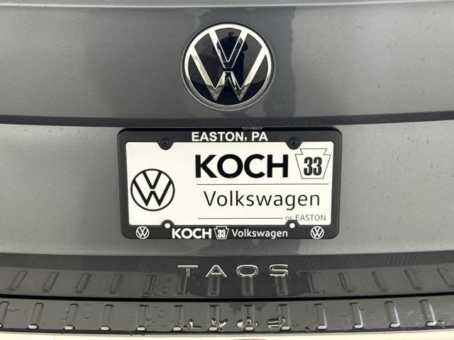 Used 2023 Volkswagen Taos S w/ Driver Assistance Package FWD image 18
