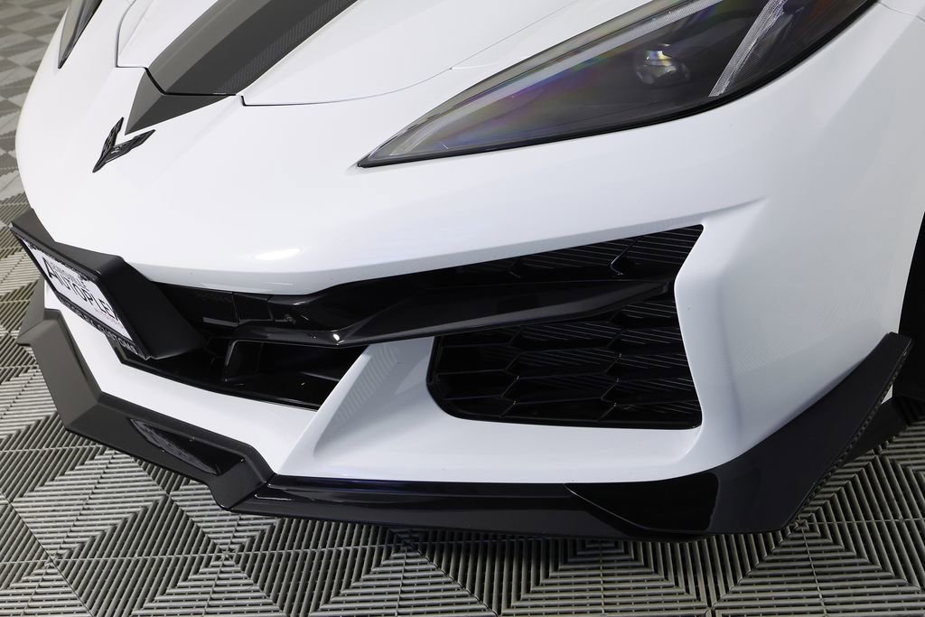 Used 2025 Chevrolet Corvette Z06 w/ Z07 Performance Package RWD image 44