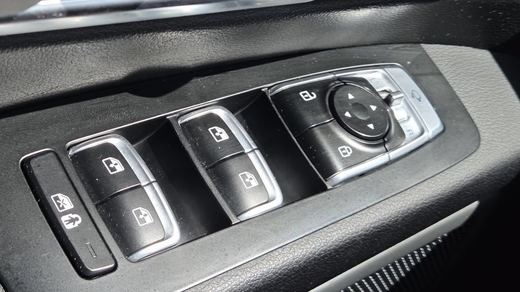 Used 2021 Kia Telluride EX w/ EX Premium Package AWD/4WD image 30