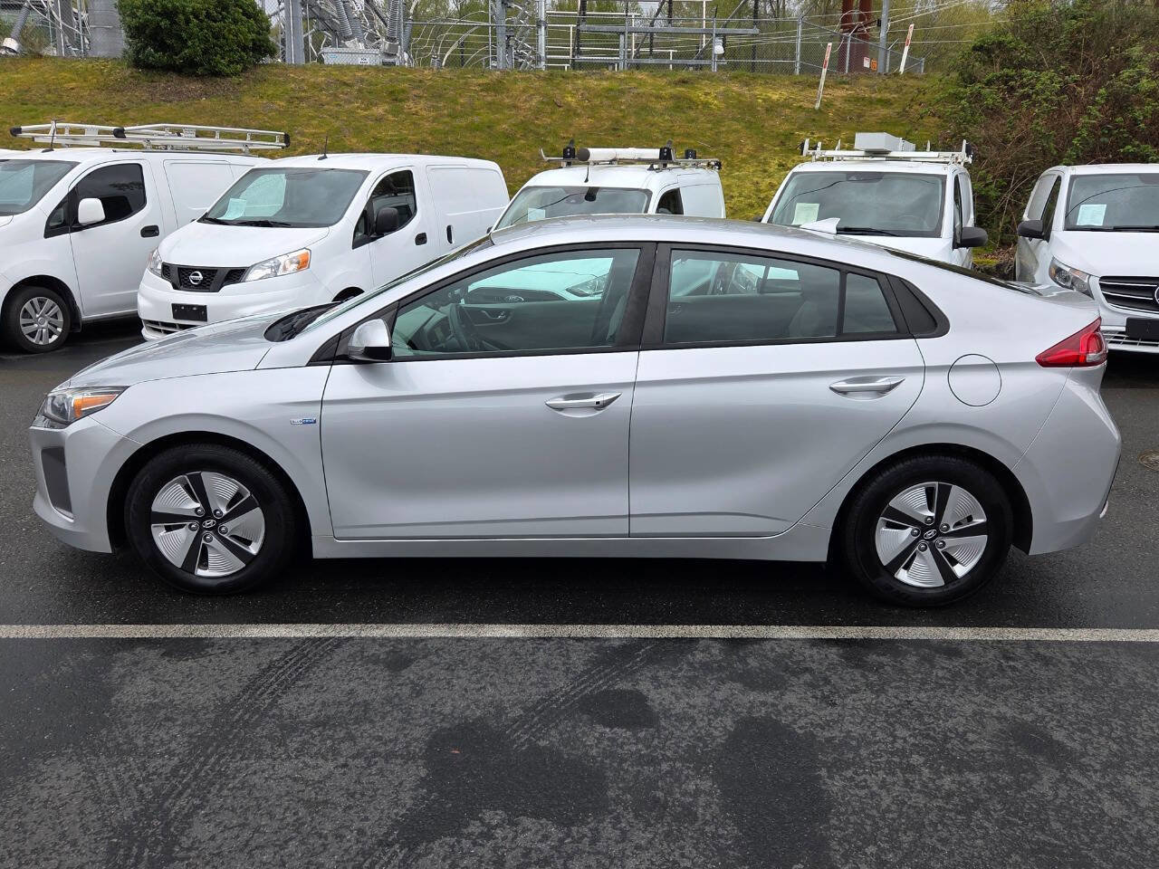 Used 2019 Hyundai Ioniq Blue image 4