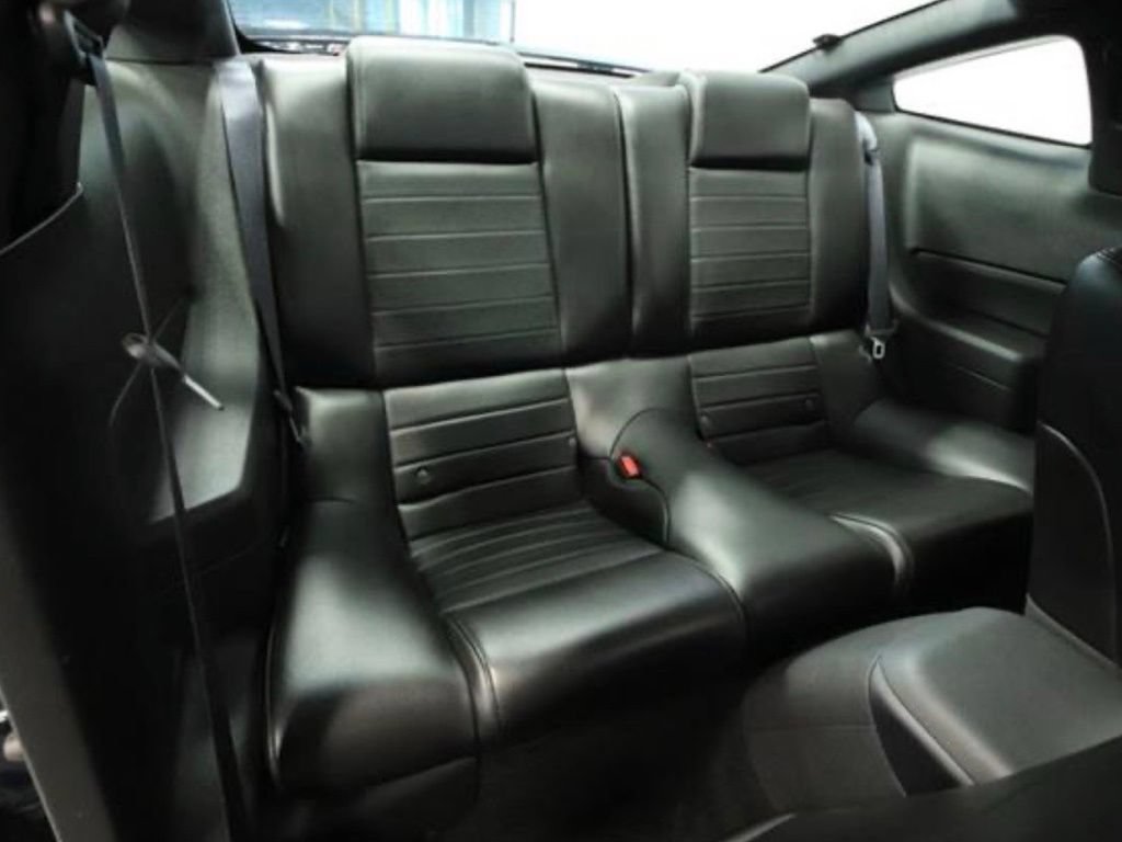 Used 2006 Ford Mustang GT Premium RWD image 20