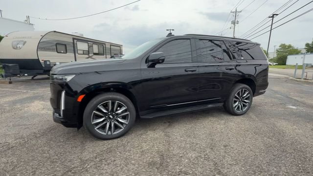 Used 2023 Cadillac Escalade Sport AWD/4WD image 4