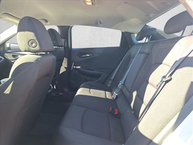 Used 2024 Chevrolet Malibu LT image 15