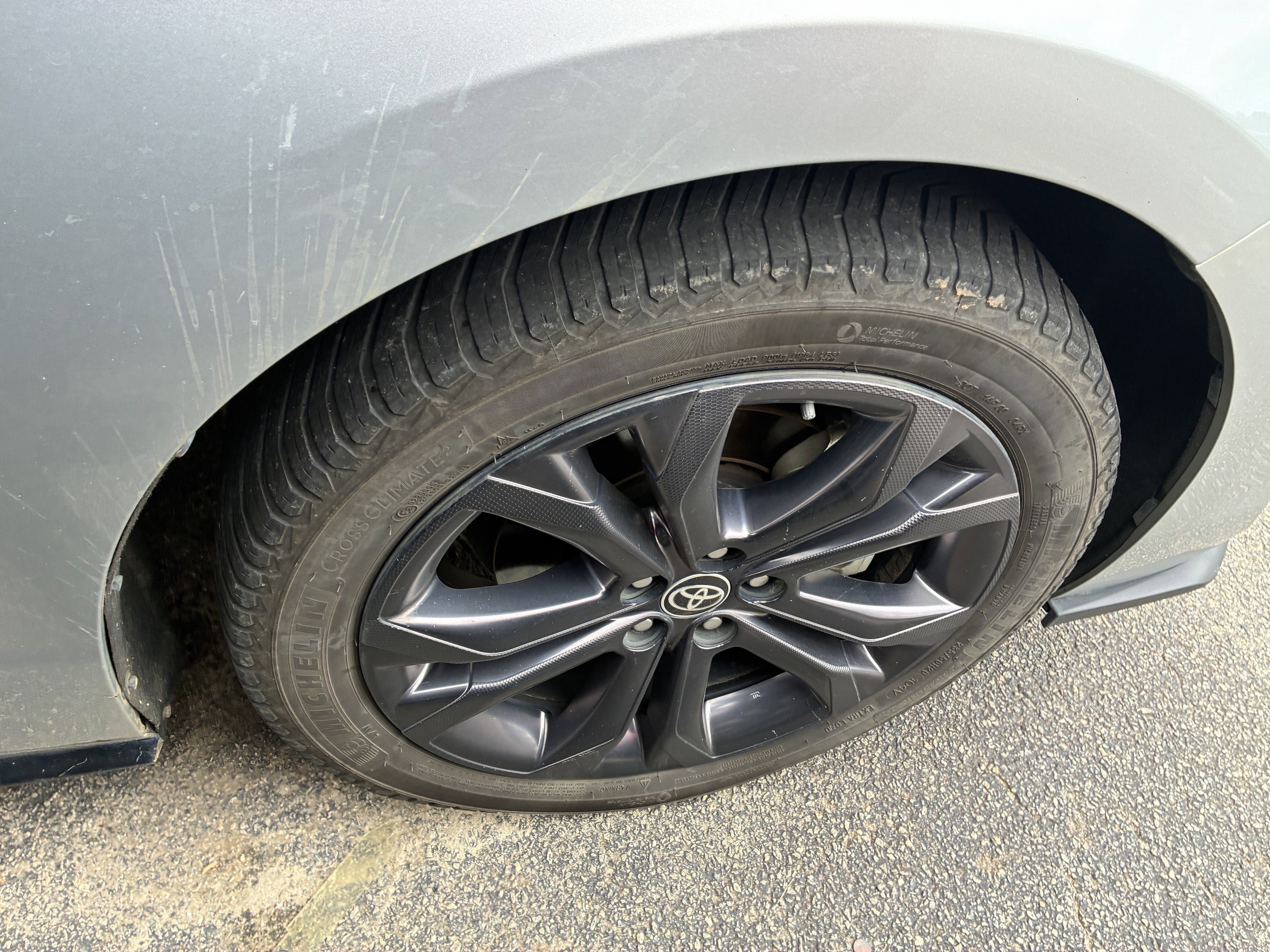 Used 2022 Toyota Sienna XSE FWD image 9