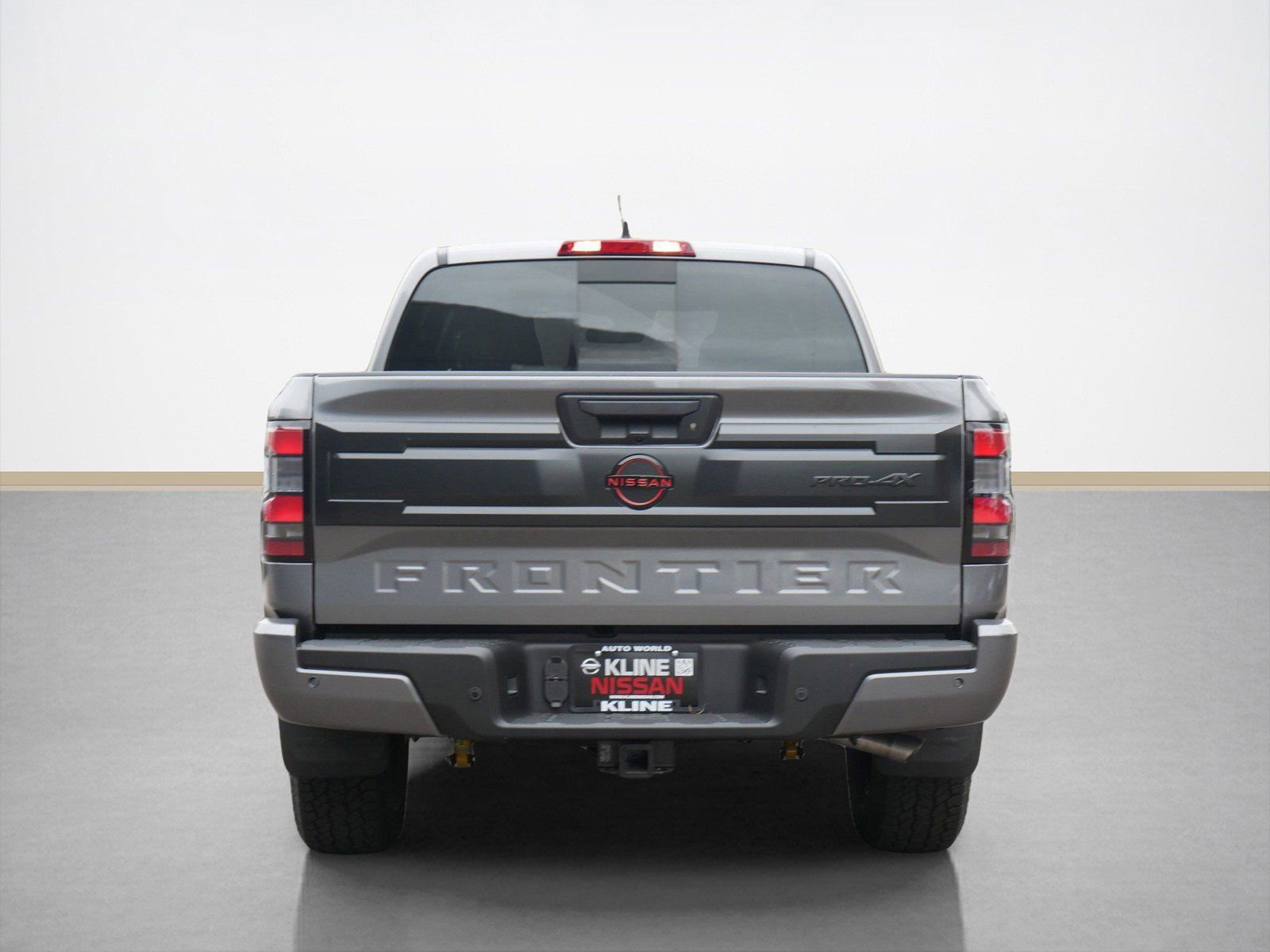 New 2026 Nissan Frontier PRO-4X w/ Pro-4x Convenience Package image 3