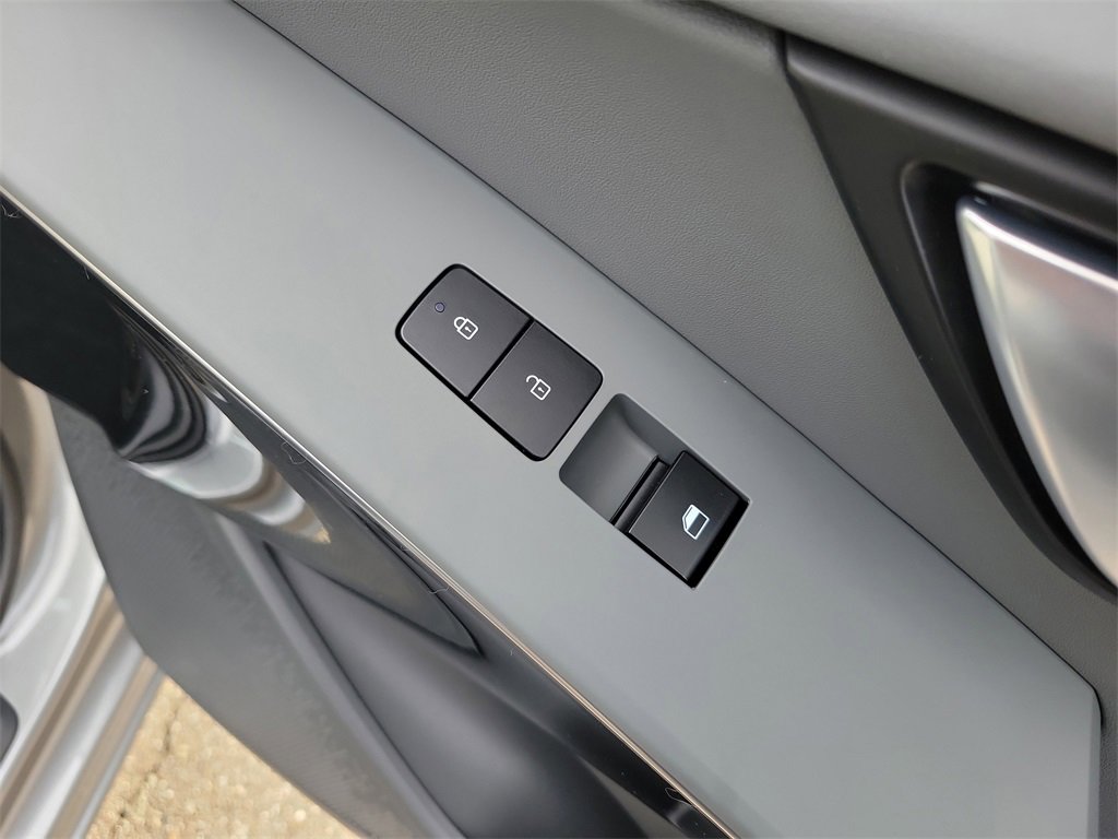 New 2026 Kia Niro EX image 11
