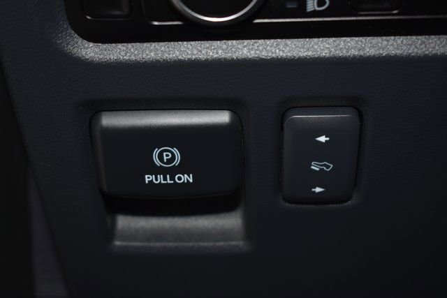 Used 2023 Ford F150 Lariat w/ Equipment Group 502A High image 18