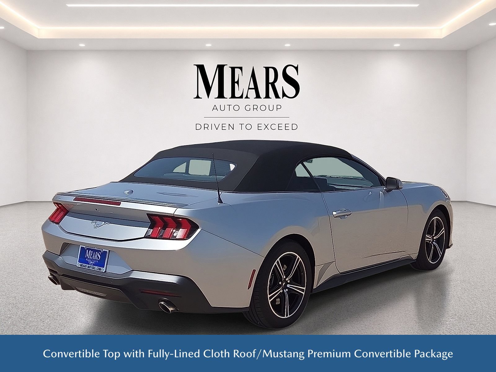 Used 2024 Ford Mustang Premium RWD image 6