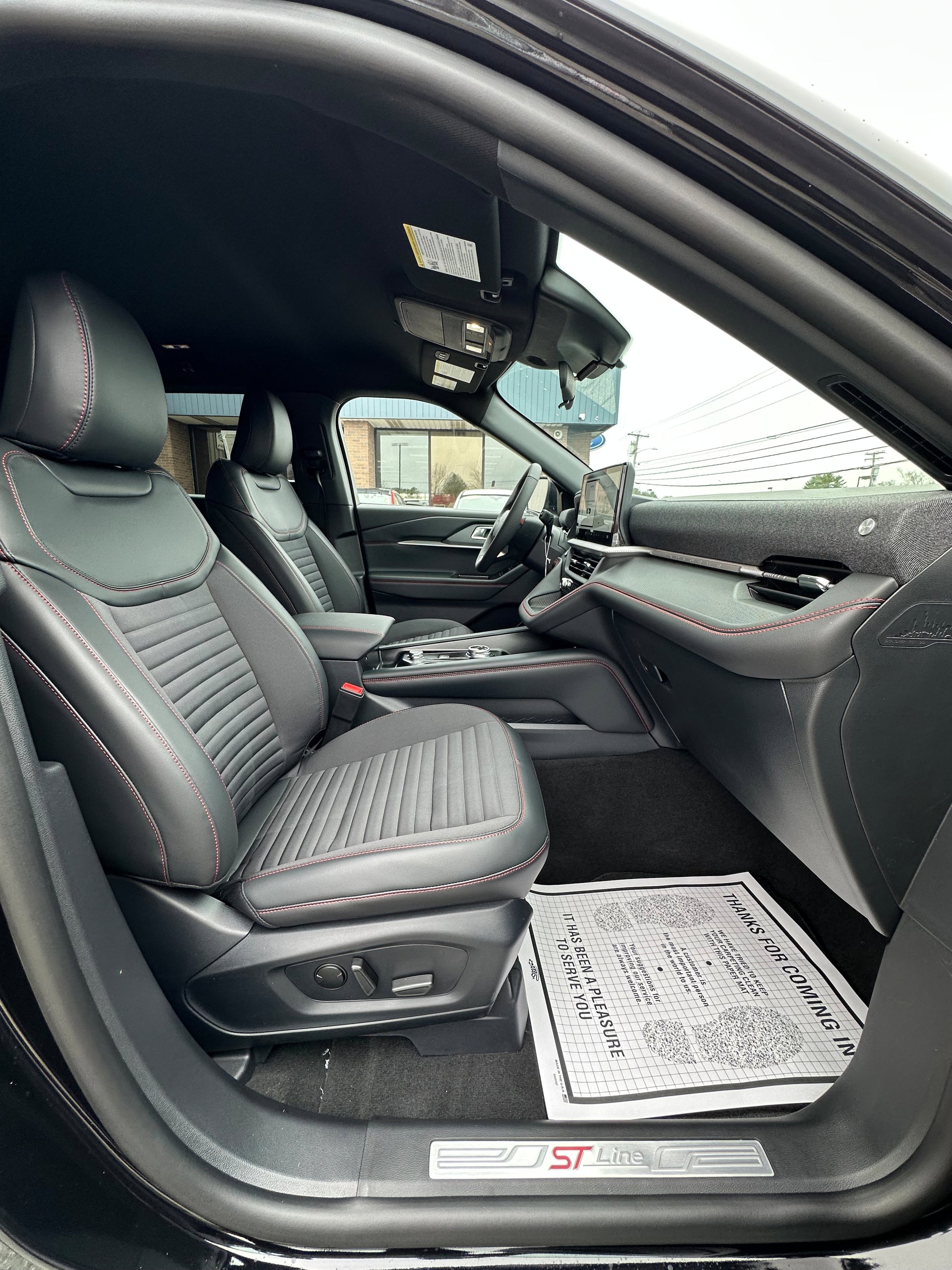 New 2026 Ford Explorer ST-Line AWD/4WD image 30