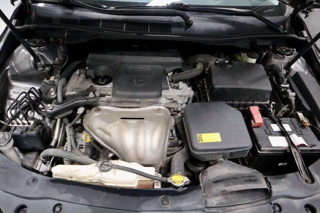 Used 2015 Toyota Camry SE image 17