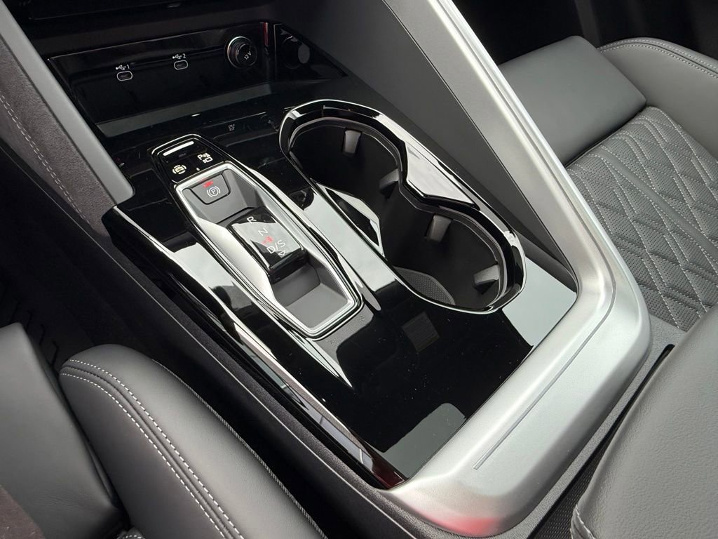 New 2025 Audi SQ5 Premium Plus image 25