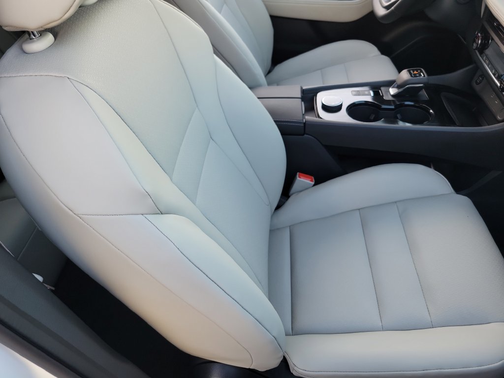 New 2026 Nissan Rogue Dark Armor AWD/4WD image 13