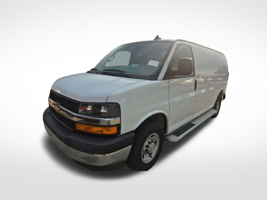 Used 2025 Chevrolet Express 2500 w/ Driver Convenience Package RWD image 2