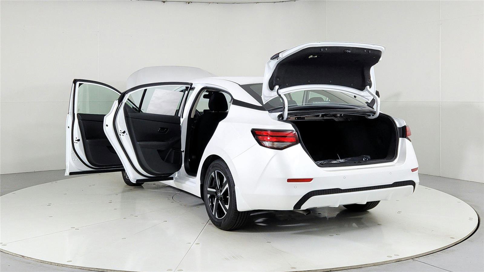 New 2025 Nissan Sentra SV w/ All-Weather Package image 11