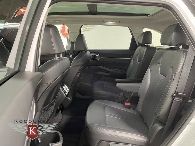 Used 2025 Kia Sorento SX image 22