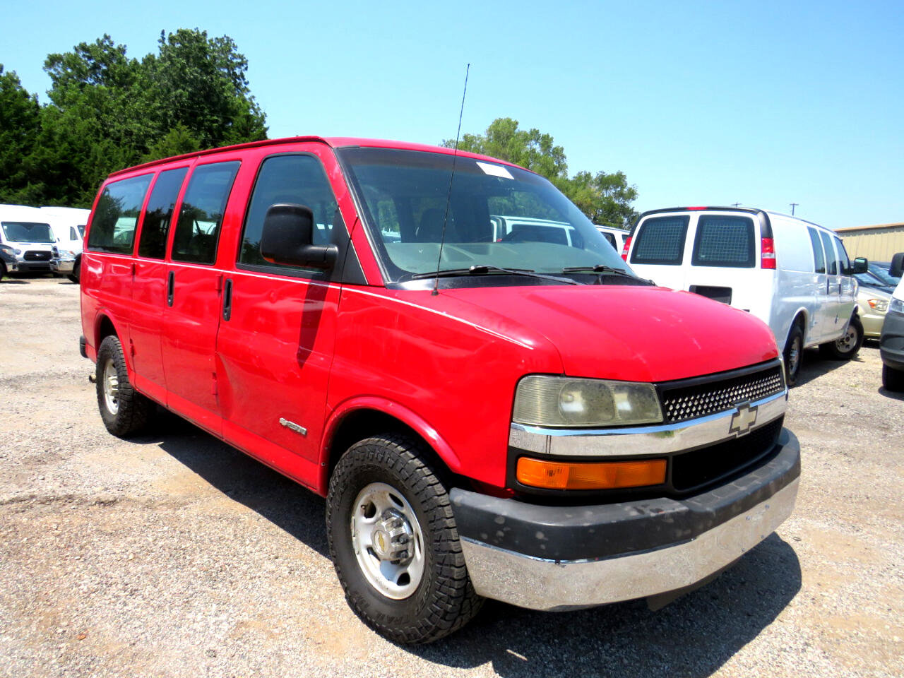Used 2003 Chevrolet Express 2500 Passenger w/ LS Preferred Equipment Group image 3